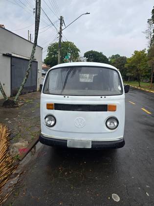 VOLKSWAGEN KOMBI 1.6 FURGÃO 8V GASOLINA 3P MANUAL VOLKSWAGEN KOMBI 1.6 FURGÃO 8V GASOLINA 3P MANUAL